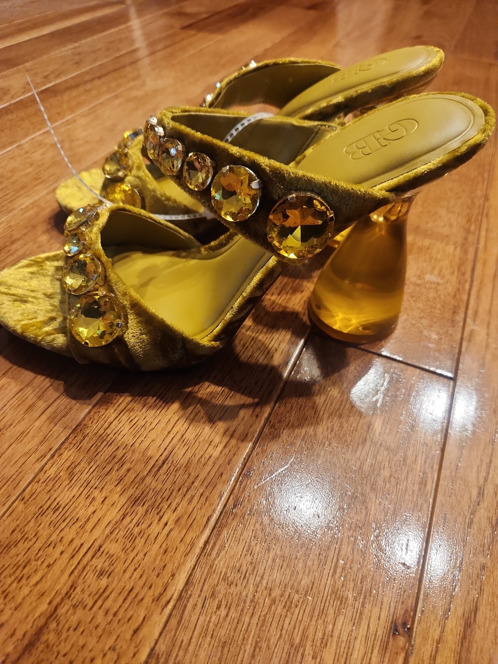 GB Mustard Velvet Rhinestone Clear Heel Sandals Size 8.5M - Picture 2 of 6